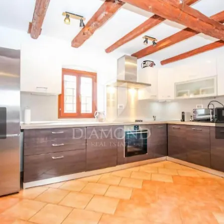 Adriana - Two Bedroom * Bale