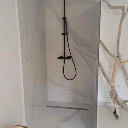 Villa Adriana - Two Bedroom Bale